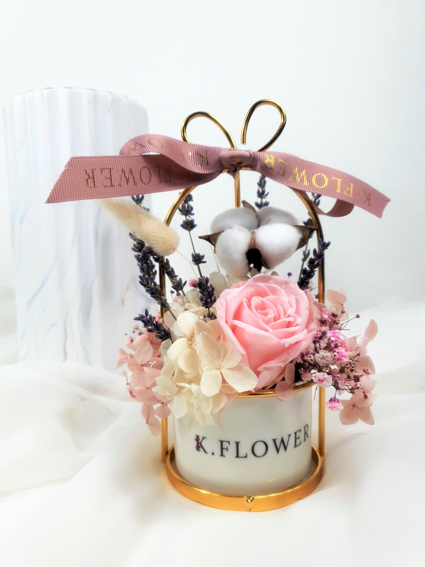 Amevin, Preserved Table Vase