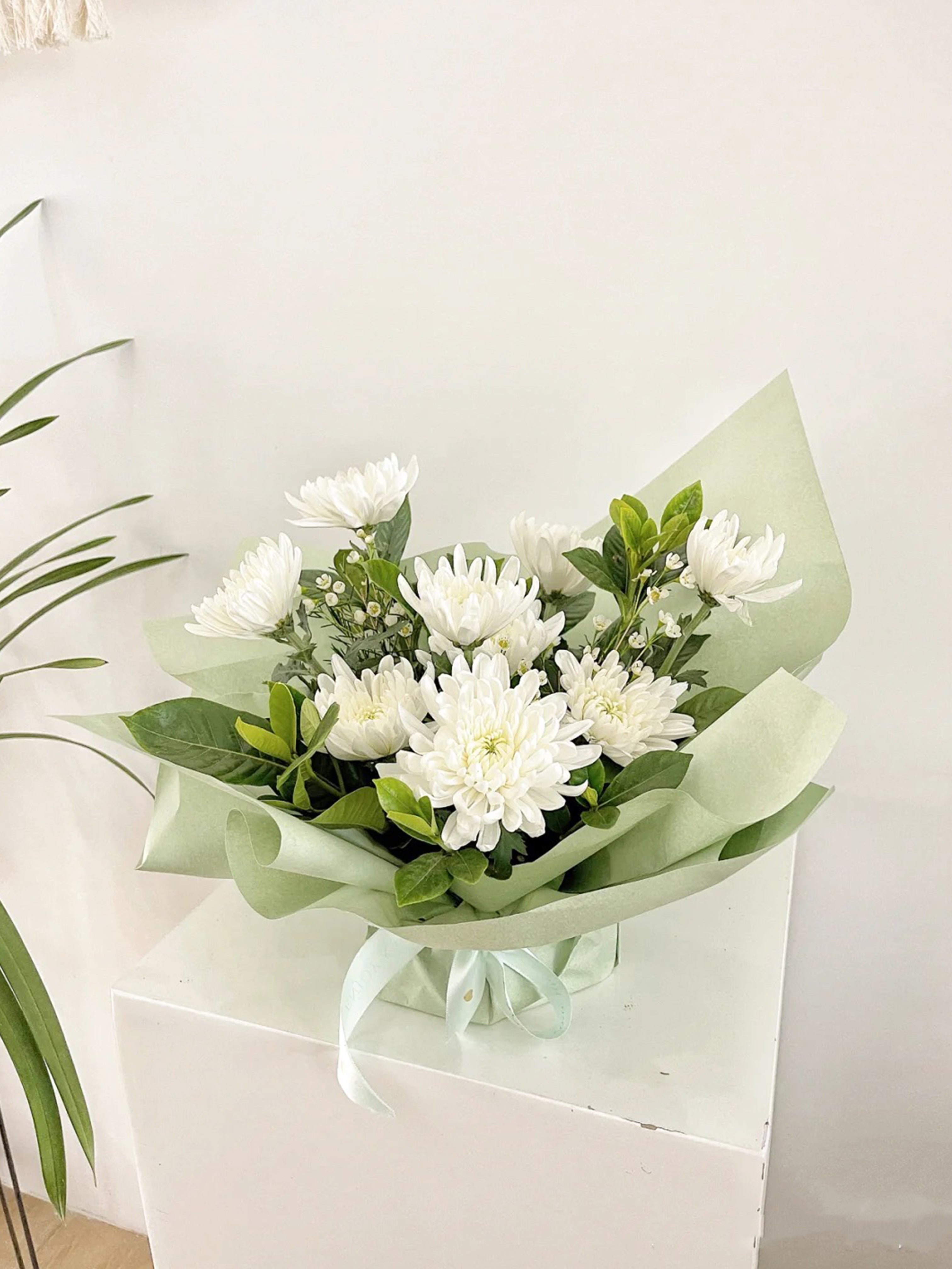 Table Bouquet, Condolences – K. FLOWER